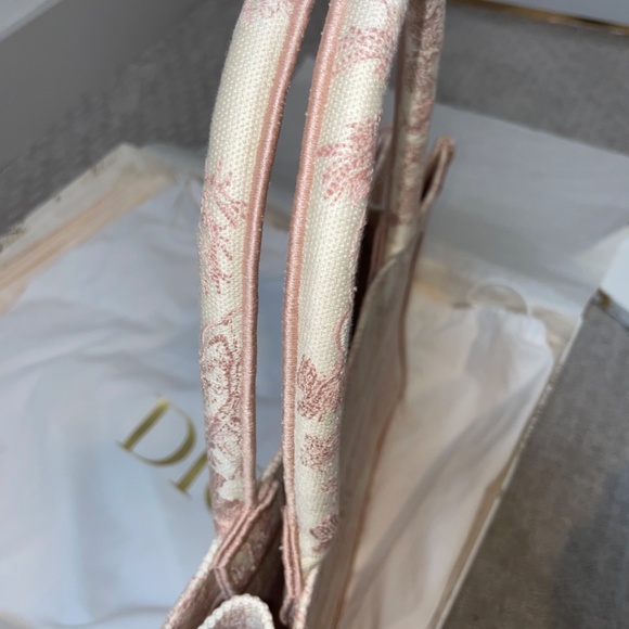 PINK CHRISTIAN DIOR BOOK TOTE MEDIUM - Picture 12 of 16
